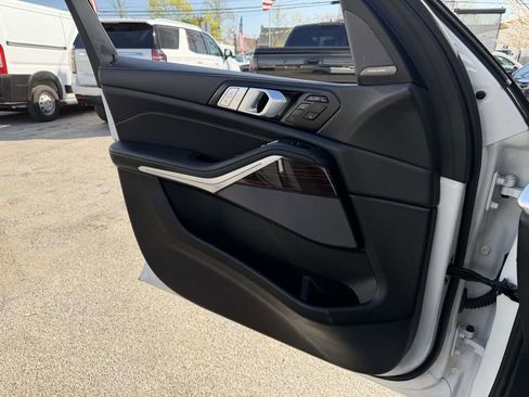 Used 2026 BMW X7 xDrive40i AWD/4WD image 22