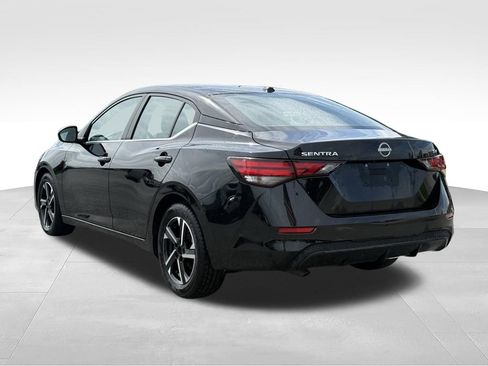 Used 2024 Nissan Sentra SV FWD image 3