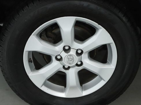 Used 2011 Toyota RAV4 Limited w/ Limited Extra Value Pkg AWD/4WD image 12