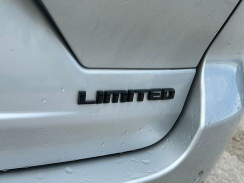 Certified 2024 Jeep Grand Cherokee Limited w/ Black Appearance Package image 32