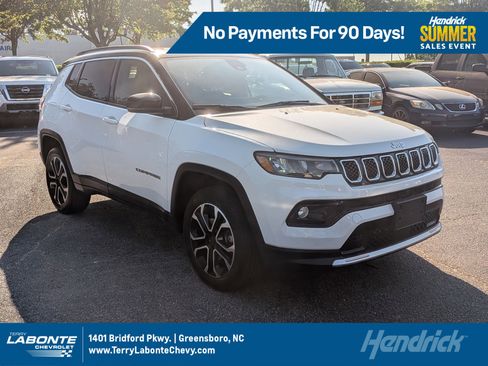 Used 2023 Jeep Compass Limited AWD/4WD image 1