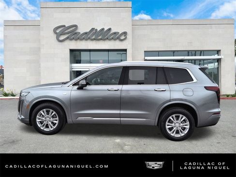 Used 2025 Cadillac XT6 Luxury image 5