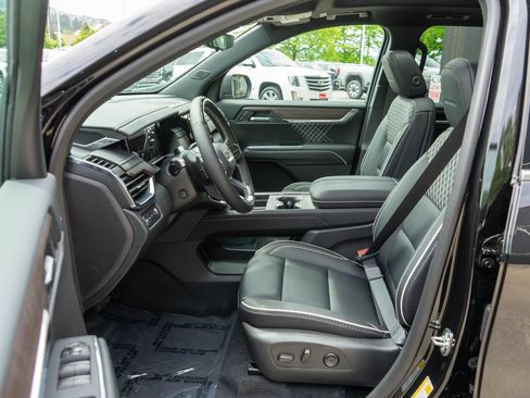 New 2026 GMC Acadia Denali w/ Super Cruise Package AWD/4WD image 11