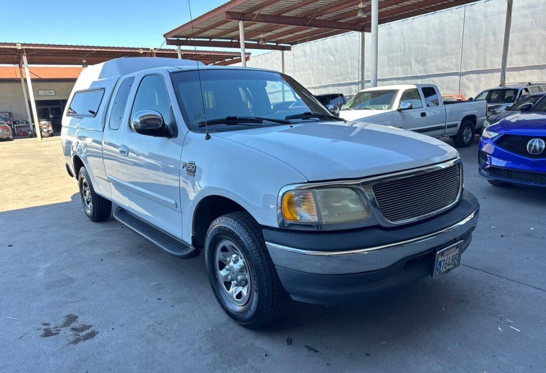 Used 2000 Ford F150 XLT RWD image 3