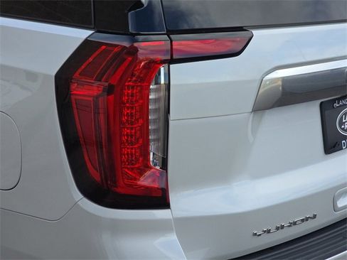 Used 2024 GMC Yukon Denali w/ Advanced Technology Package image 38