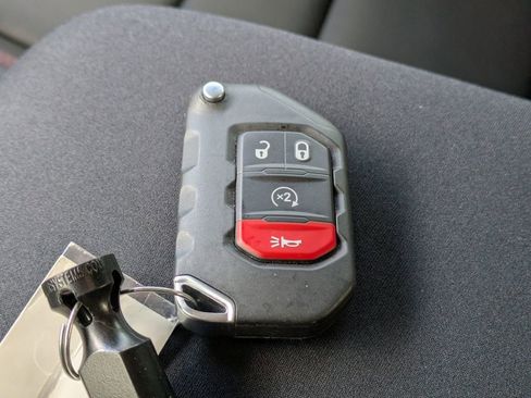 Used 2024 Jeep Wrangler Rubicon image 47