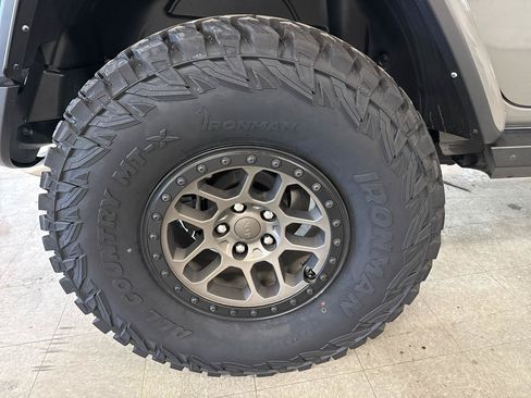 Used 2022 Jeep Wrangler Unlimited Rubicon w/ Xtreme Recon 35" Tire Package AWD/4WD image 66
