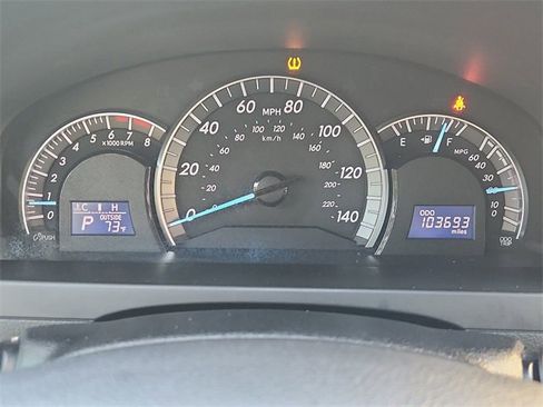 Used 2014 Toyota Camry SE image 12