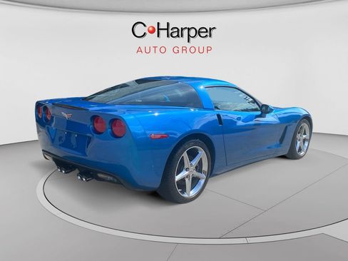 Used 2011 Chevrolet Corvette Coupe w/ 1LT RWD image 3