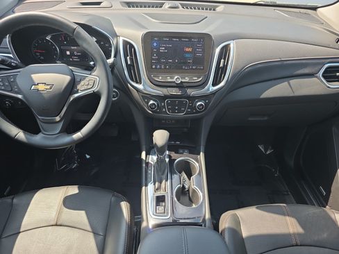 Used 2023 Chevrolet Equinox Premier AWD/4WD image 12