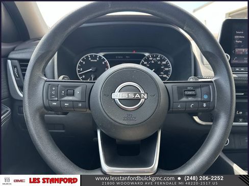 Used 2023 Nissan Rogue SV AWD/4WD image 21