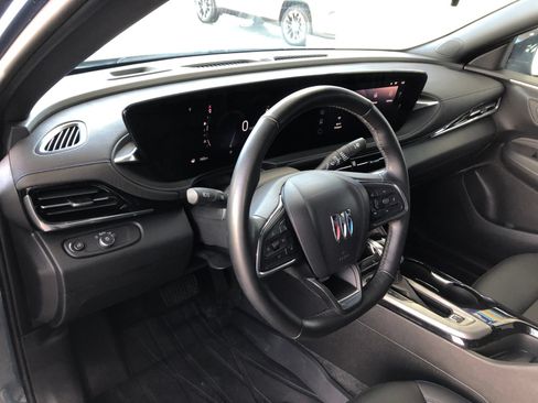Used 2024 Buick Envista Sport Touring w/ Convenience I Package FWD image 15
