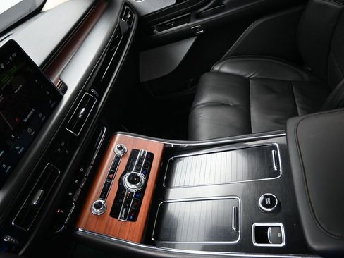 Used 2023 Lincoln Aviator Reserve w/ Equipment Group 201A image 21