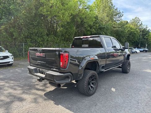 Used 2022 GMC Sierra 2500 Denali w/ Denali Black Diamond Edition image 7
