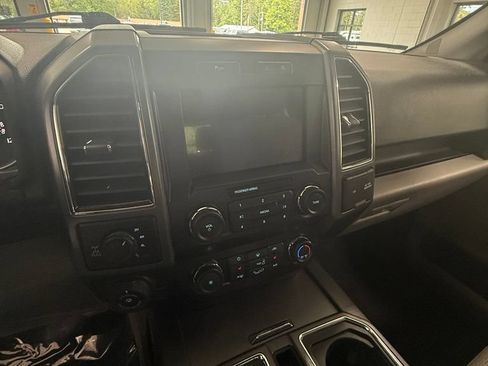 Used 2019 Ford F150 XLT w/ Equipment Group 302A Luxury AWD/4WD image 10