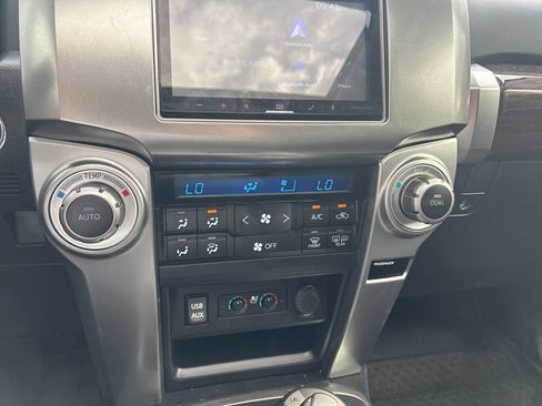 Used 2019 Toyota 4Runner Limited AWD/4WD image 27