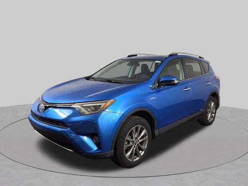 Used 2016 Toyota RAV4 Limited w/ Advanced Technology Package AWD/4WD image 2