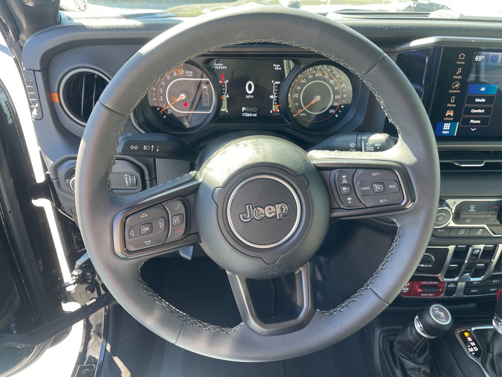 Used 2026 Jeep Gladiator Mojave AWD/4WD image 25