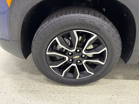 Used 2022 Chevrolet TrailBlazer ACTIV w/ Sun and Liftgate Package AWD/4WD image 11