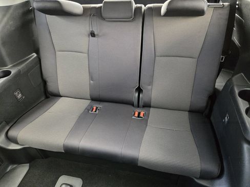 Used 2023 Toyota Highlander L FWD image 24