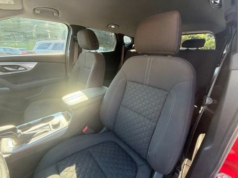 Used 2019 Chevrolet Blazer LT FWD image 20