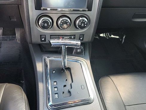 Used 2012 Dodge Challenger R/T RWD image 21