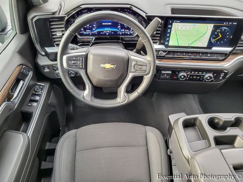 Used 2025 Chevrolet Silverado 1500 LT image 11
