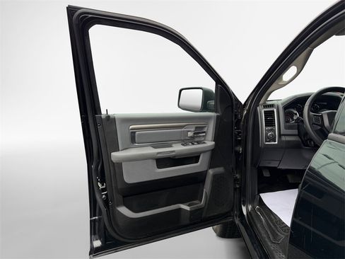 Used 2020 RAM 1500 Classic Warlock w/ Electronics Group image 14