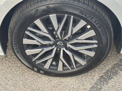 Used 2026 Nissan Altima 2.5 SV FWD image 23