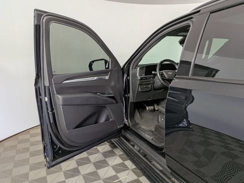 Used 2025 Cadillac Escalade V w/ LPO, ONYX Package AWD/4WD image 20