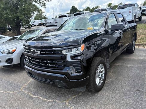 Used 2026 Chevrolet Silverado 1500 RST AWD/4WD image 3