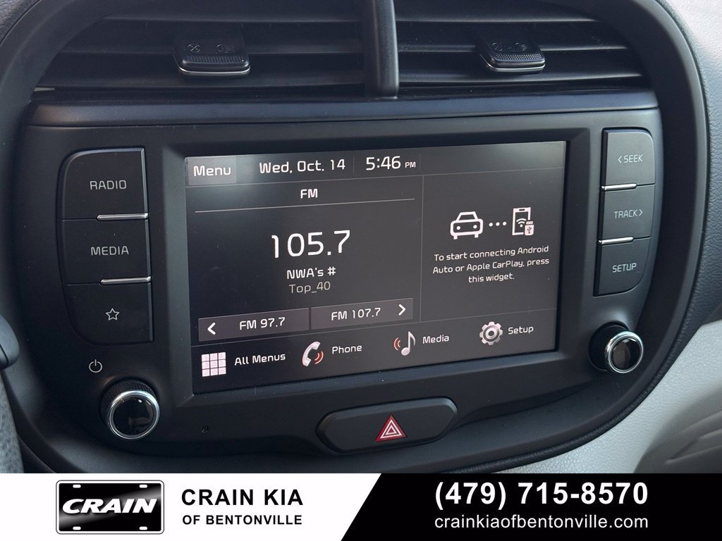 Used 2025 Kia Soul LX w/ LX Technology Package FWD image 16