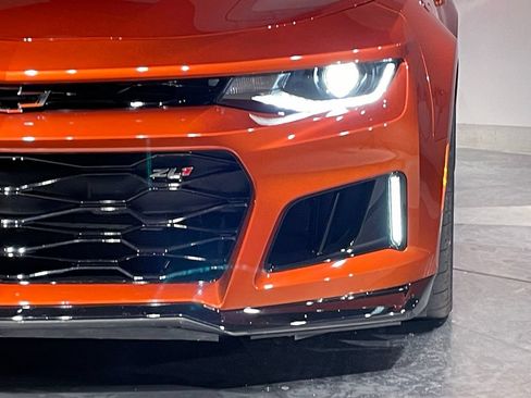 Used 2023 Chevrolet Camaro ZL1 RWD image 16