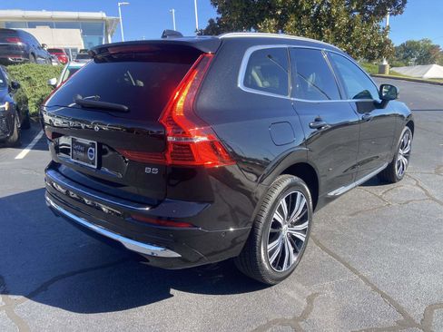 Certified 2023 Volvo XC60 B5 Ultimate w/ Protection Package Premier image 9