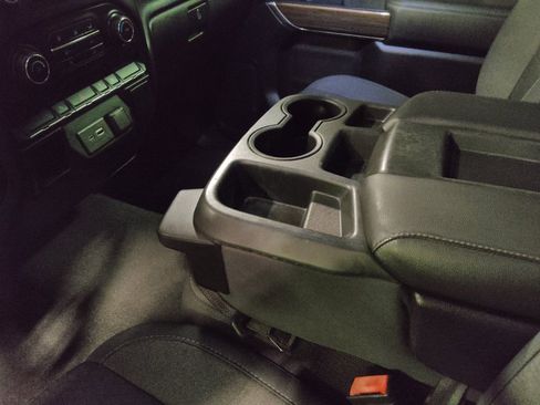 Used 2020 Chevrolet Silverado 1500 LT AWD/4WD image 26