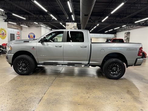 Used 2021 RAM 2500 Big Horn w/ Level B Equipment Group AWD/4WD image 4
