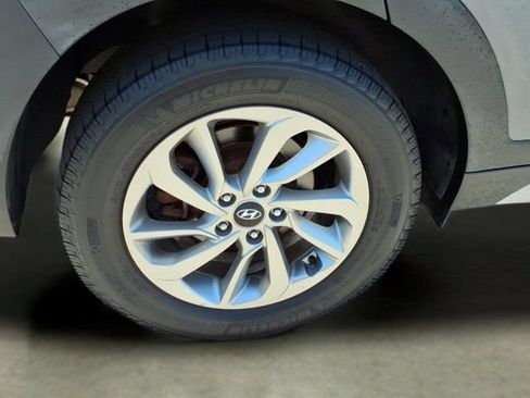 Used 2017 Hyundai Tucson SE w/ SE Popular Package 02 AWD/4WD image 33