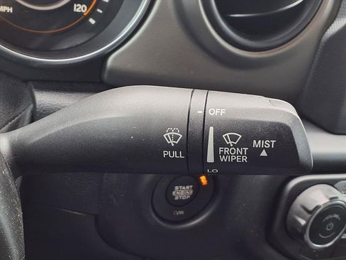 Used 2021 Jeep Gladiator Sport image 16