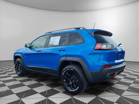 Used 2019 Jeep Cherokee Trailhawk w/ Cold Weather Group AWD/4WD image 24
