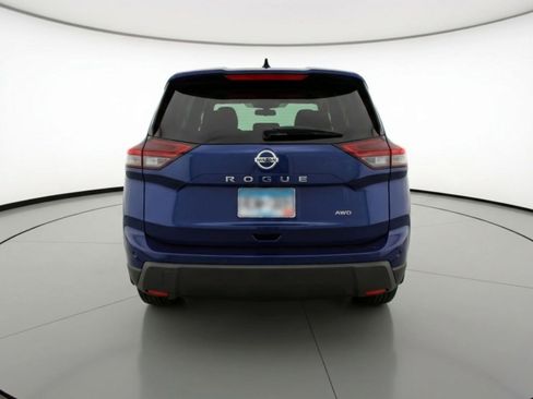 Used 2025 Nissan Rogue SV AWD/4WD image 7