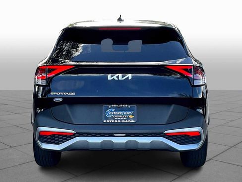 Used 2023 Kia Sportage EX image 4