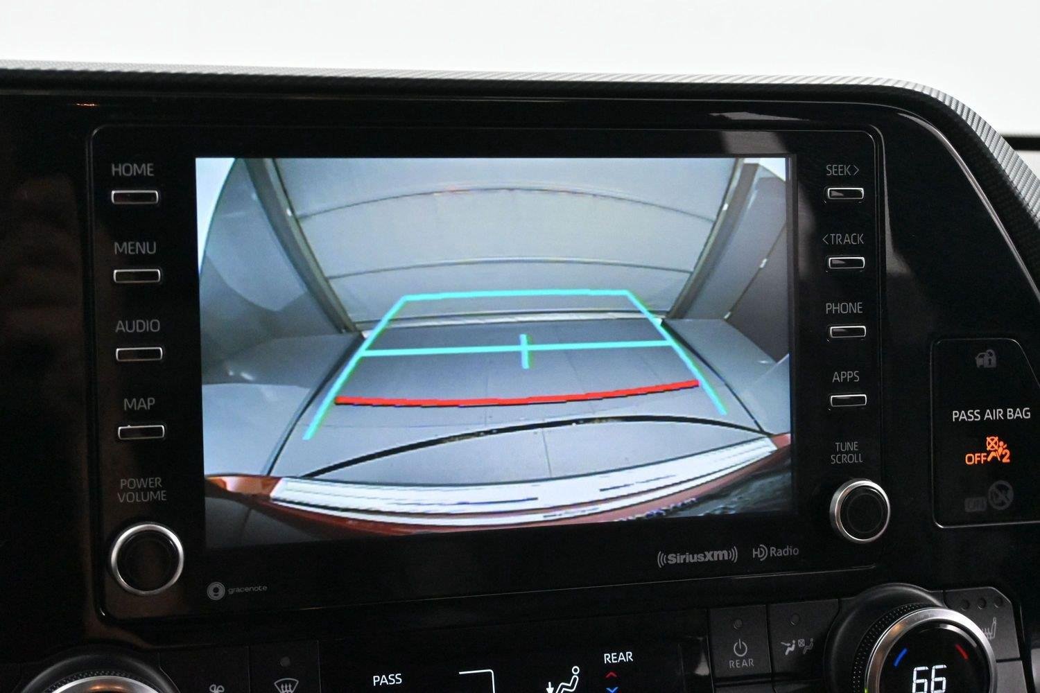 Used 2022 Toyota Highlander XSE AWD/4WD image 23