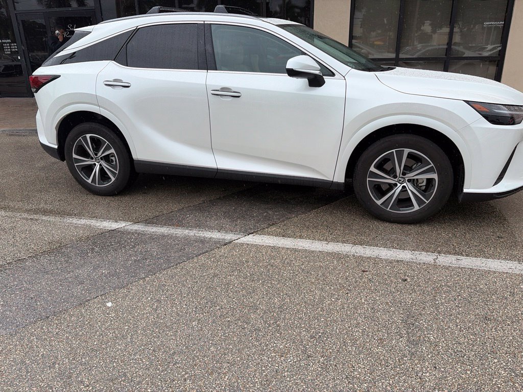 Certified 2024 Lexus RX 350 Premium w/ Accessory Package (K3) FWD image 2