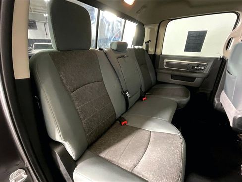 Used 2018 RAM 1500 Big Horn image 37