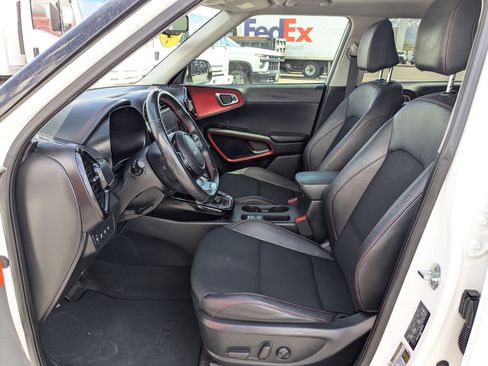 Certified 2023 Kia Soul GT-Line w/ GT-Line Technology Package FWD image 24