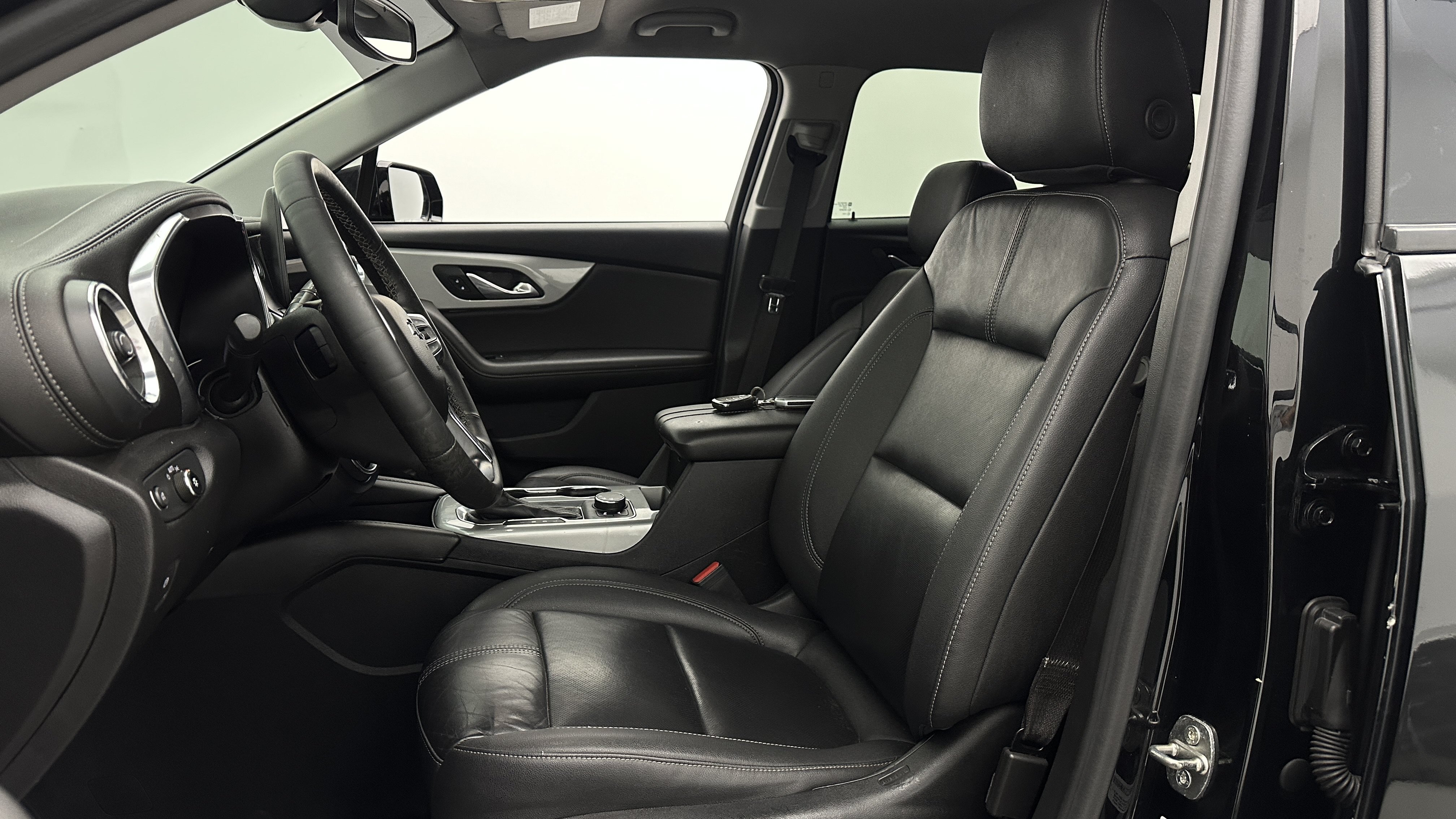 Used 2023 Chevrolet Blazer LT FWD image 16