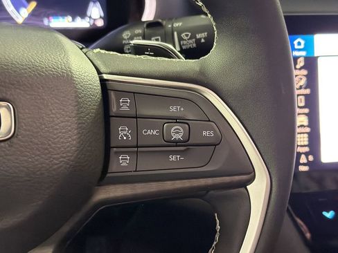 New 2026 Jeep Grand Cherokee Altitude AWD/4WD image 15