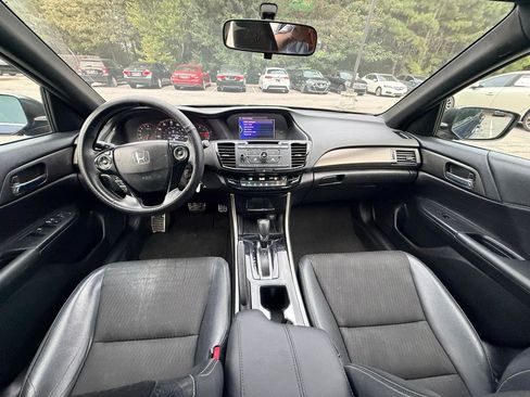 Used 2016 Honda Accord Sport image 2