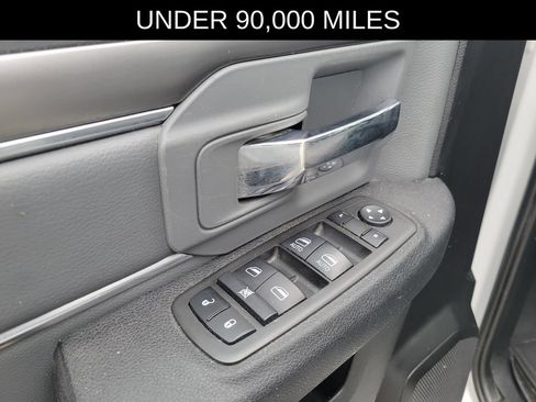 Used 2021 RAM 1500 Classic SLT RWD image 16