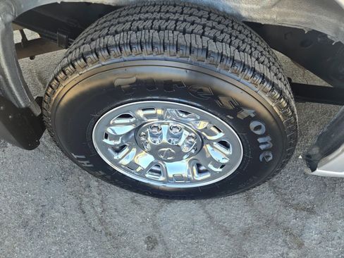 Used 2017 Nissan NV 3500 SL image 28